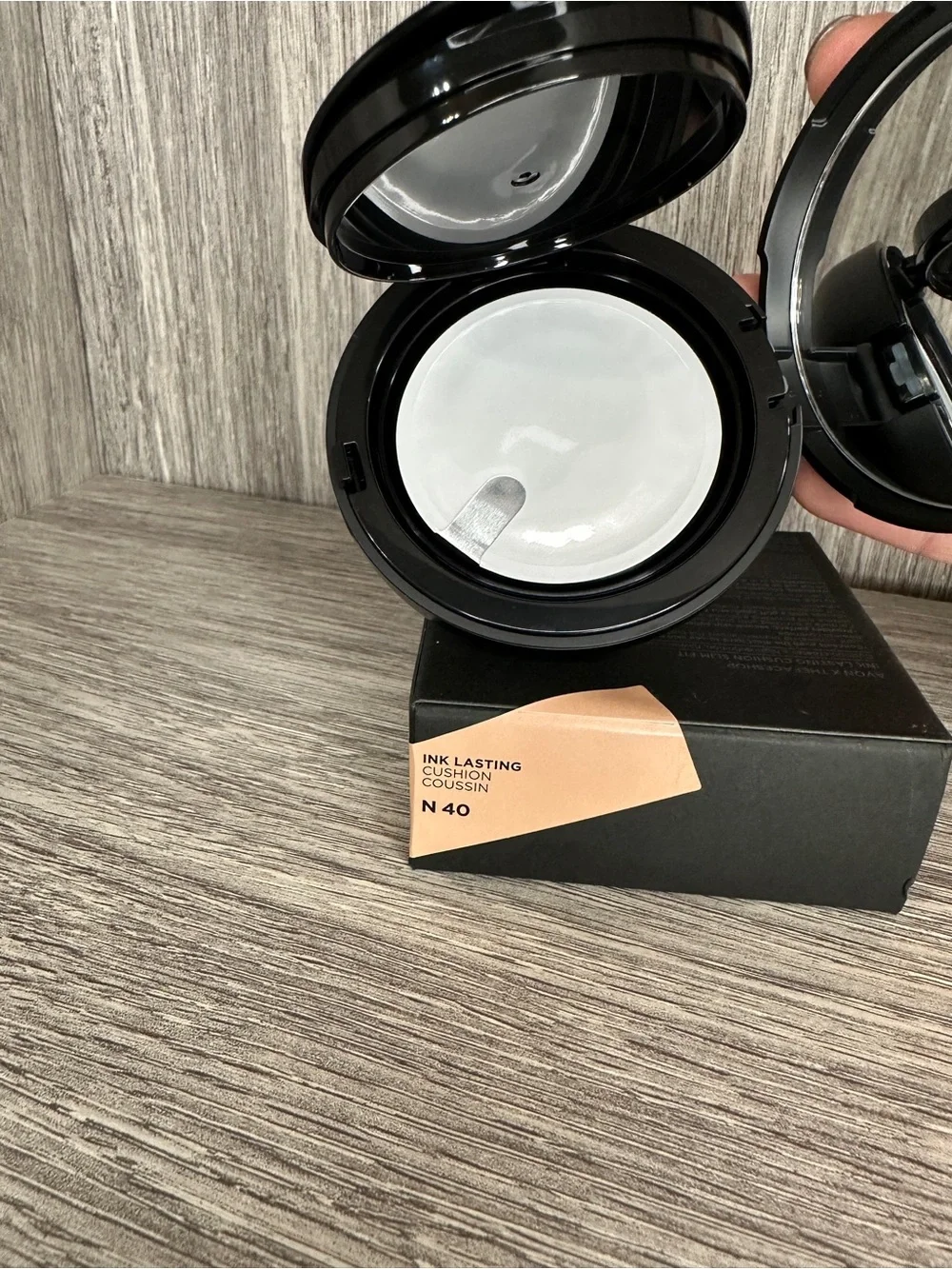 Avon Ink Lasting Cushion Slim Fit Foundation- N40 *Discontinued